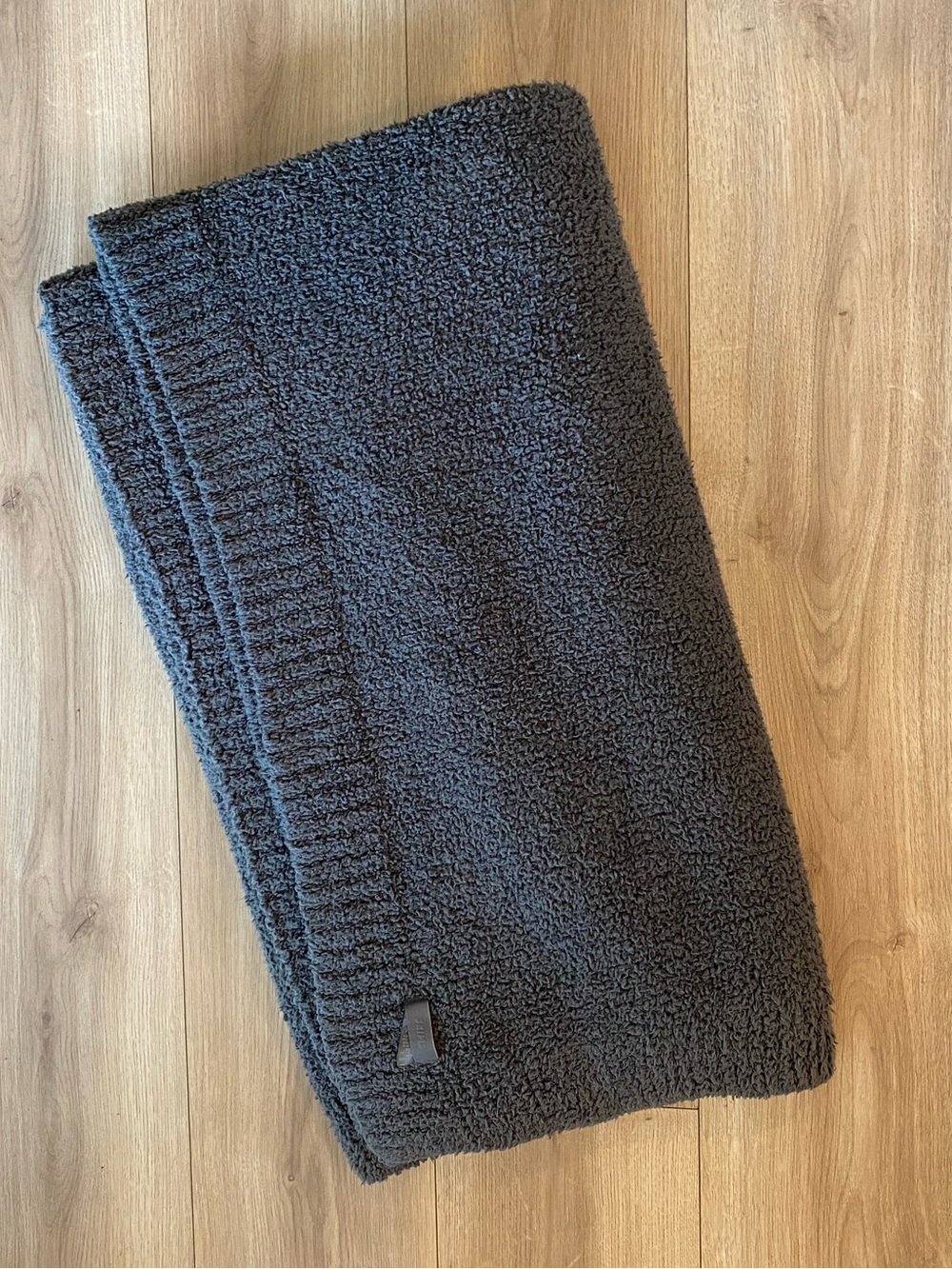 SKIMS Dark Charcoal Cozy Throw Blanket
